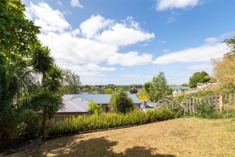 Photo of property in 72 Mahoe Street, Melville, Hamilton, 3206