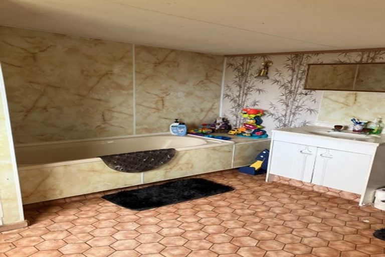 Photo of property in 23 Eden Street, Milton, 9220