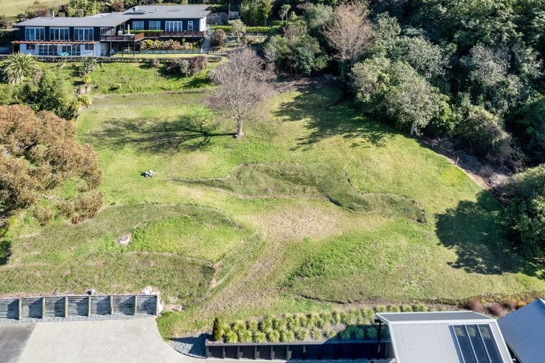 Photo of property in 32 Mapara Road, Acacia Bay, Taupo, 3385