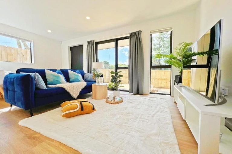 Photo of property in 321a Pakuranga Road, Pakuranga Heights, Auckland, 2010