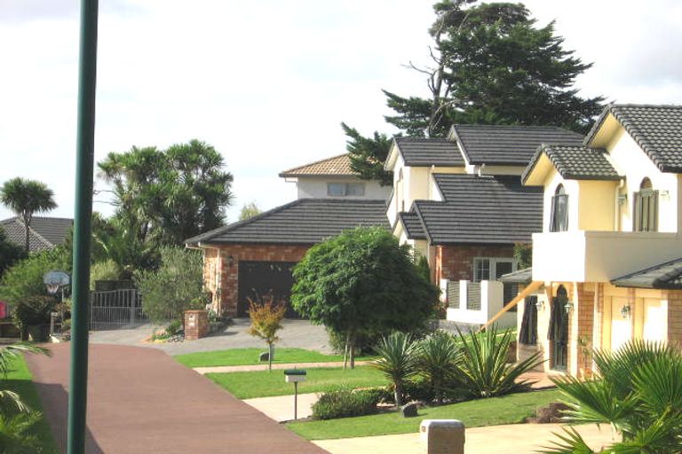 Photo of property in 9 Semillon Avenue, Henderson, Auckland, 0612