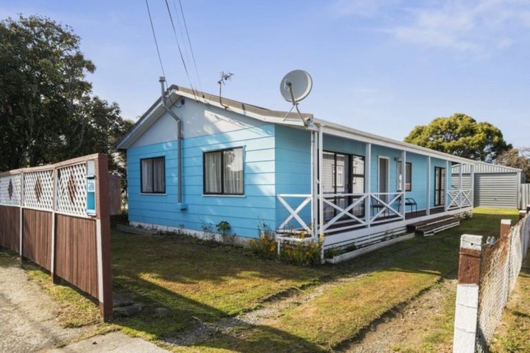 Photo of property in 20 Elizabeth Street, Moera, Lower Hutt, 5010