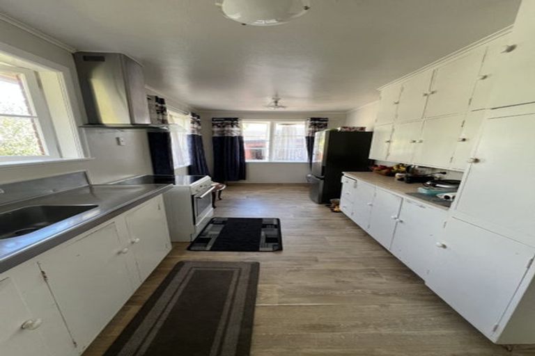 Photo of property in 199 Riverside Drive, Waterloo, Lower Hutt, 5011