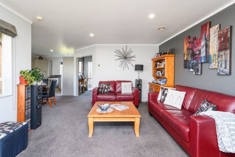 Photo of property in 101 Peter Hall Drive, Kelvin Grove, Palmerston North, 4414