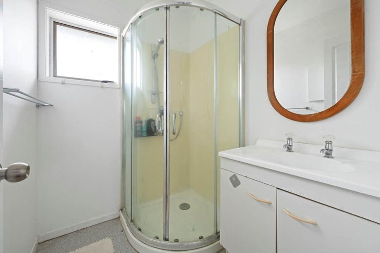 Photo of property in 2/30 Copley Street, New Lynn, Auckland, 0600