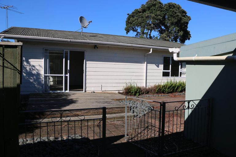 Photo of property in 9 Greers Road, Weymouth, Auckland, 2103