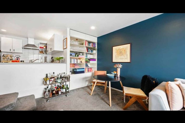 Photo of property in Atlas House, 16a/22 Ghuznee Street, Te Aro, Wellington, 6011