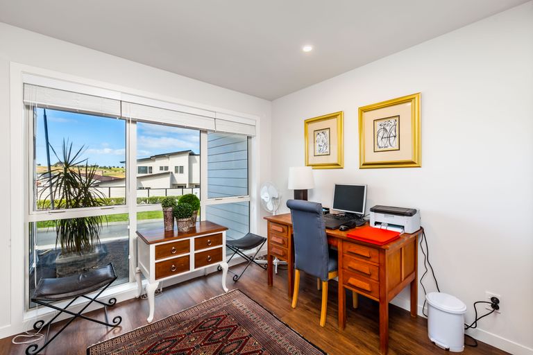 Photo of property in 97 Voyager Drive, Gulf Harbour, Whangaparaoa, 0930