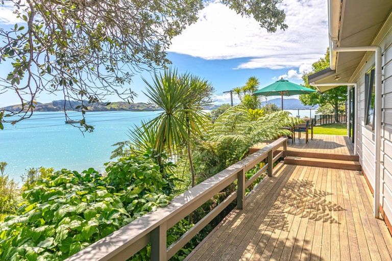 Photo of property in 11 Puriri Road, Te Kouma, Coromandel, 3581