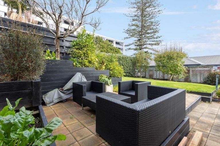 Photo of property in 8a Alberon Street, Parnell, Auckland, 1052