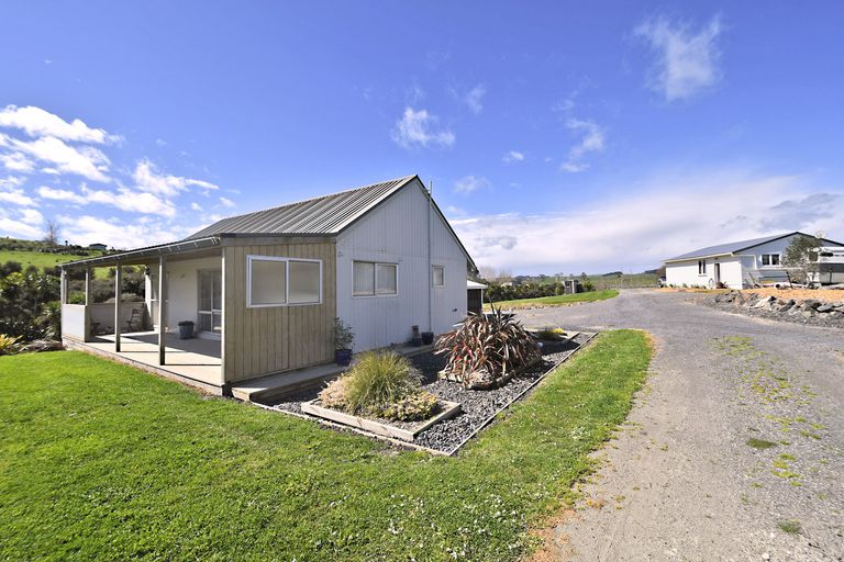 Photo of property in 533 Settlement Road, Kaiwaka, 0573