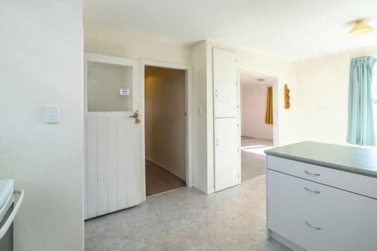 Photo of property in 36 Woodward Street East, Featherston, 5710