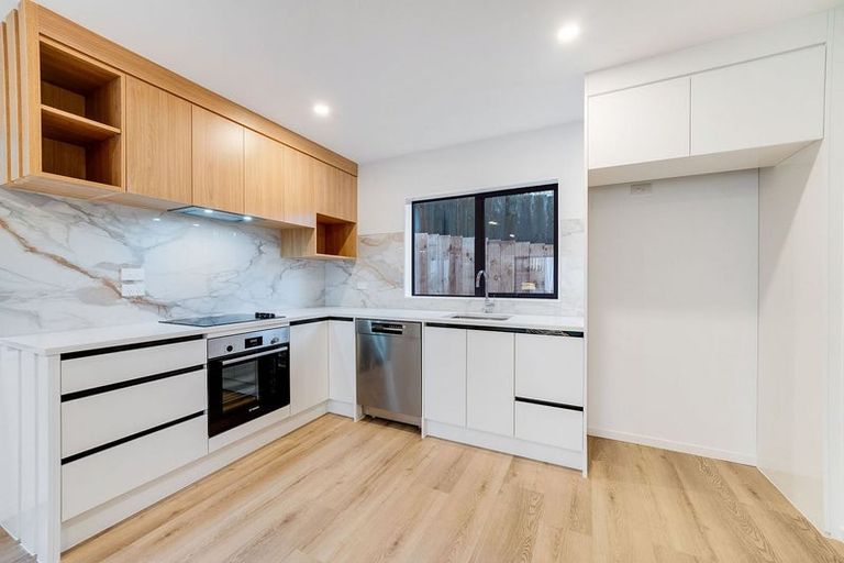 Photo of property in 53c Evans Road, Glen Eden, Auckland, 0602