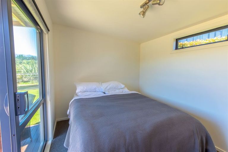 Photo of property in 103 Cashmere Bay Road, Moana, 7875