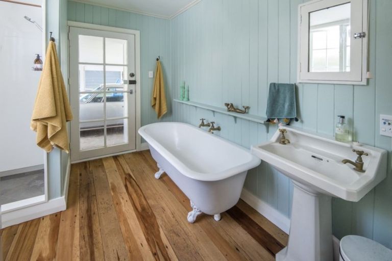 Photo of property in 19 Tainui Road, Devonport, Auckland, 0624