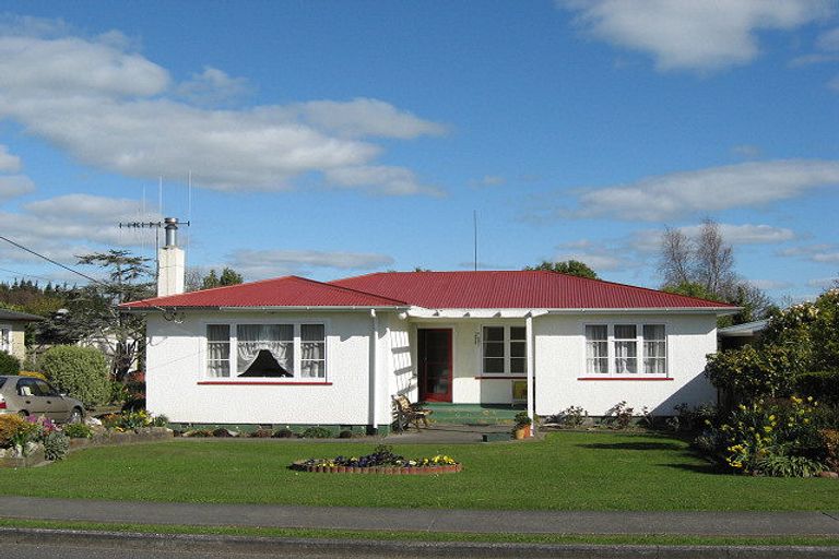 Photo of property in 28 Calico Line, Marton, 4710