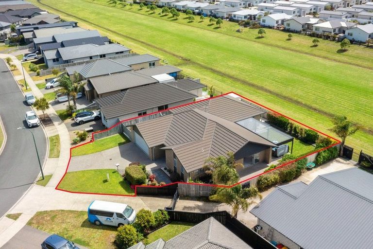 Photo of property in 30 Cupples Street, Papamoa Beach, Papamoa, 3118