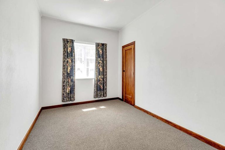 Photo of property in 174 Cook Street, West End, Palmerston North, 4410