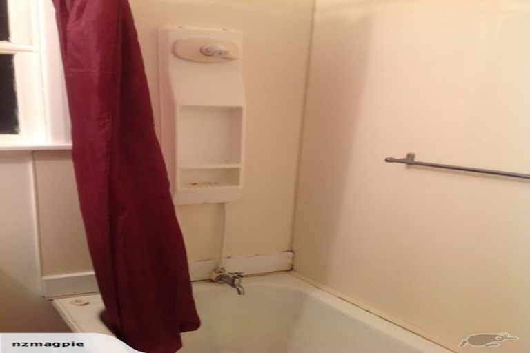 Photo of property in 9 Colonel Place, Featherston, 5710