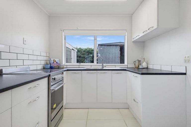 Photo of property in 13c Hussey Street, Waverley, 4510