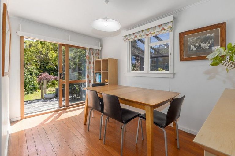 Photo of property in 11 Whanake Street, Titahi Bay, Porirua, 5022