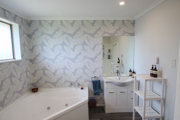 Photo of property in 10 Berkley Place, Oamaru North, Oamaru, 9400