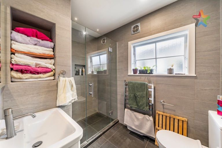 Photo of property in 64 Wyndrum Avenue, Waterloo, Lower Hutt, 5011