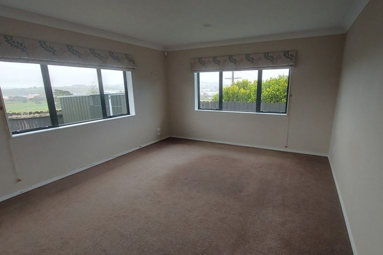 Photo of property in 2 Ngahere Road, Pukekohe, 2120