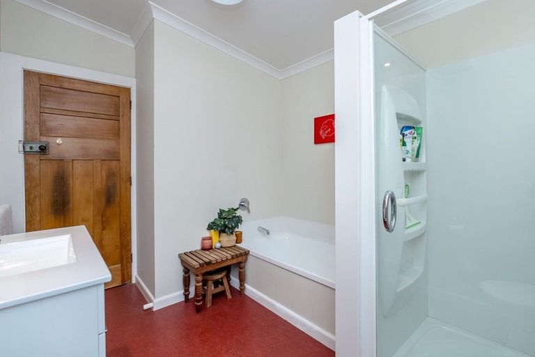 Photo of property in 12 Malcolm Street, Martinborough, 5711