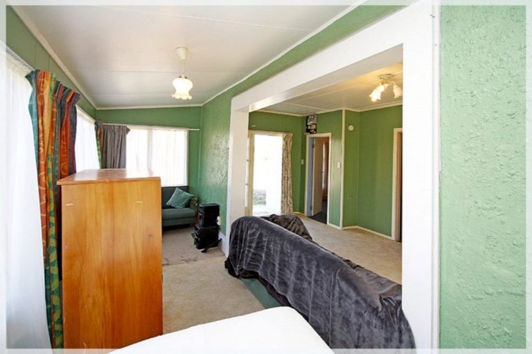 Photo of property in 6 Dustin Street, Foxton Beach, Foxton, 4815