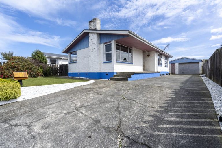 Photo of property in 24 Argyle Street, Kew, Invercargill, 9812