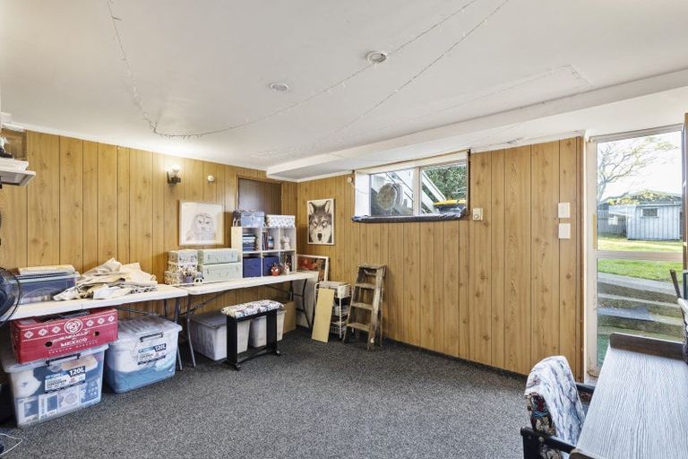 Photo of property in 11 Pirinoa Street, Feilding, 4702