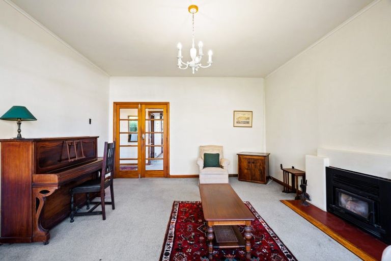 Photo of property in 11 Coleman Terrace, Hospital Hill, Napier, 4110