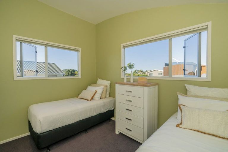 Photo of property in 17 Hahei Beach Road, Hahei, Whitianga, 3591