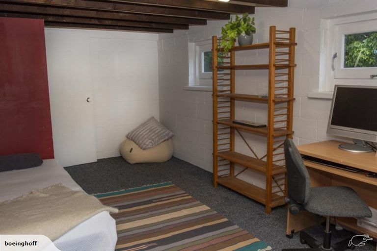 Photo of property in 6 Willowbrook Place, Titirangi, Auckland, 0604