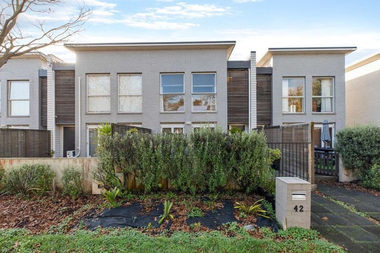 Photo of property in 42 Zabeel Crescent, Takanini, 2112