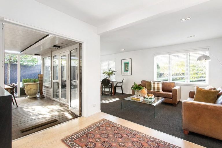 Photo of property in 40 Wroxton Terrace, Merivale, Christchurch, 8014