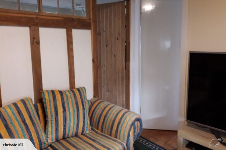 Photo of property in 37 Whitehaven Street, Lawrence, 9532