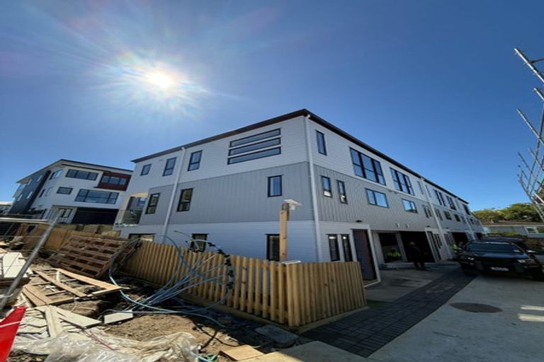 Photo of property in 10 Howe Street, Howick, Auckland, 2014