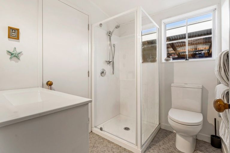 Photo of property in 242b Omaha Flats Road, Tawharanui Peninsula, 0986