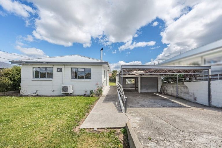 Photo of property in 12 Mersey Street, South Hill, Oamaru, 9400