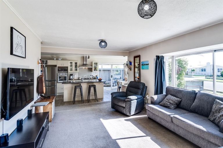 Photo of property in 95 Bill Hercock Street, Pirimai, Napier, 4112