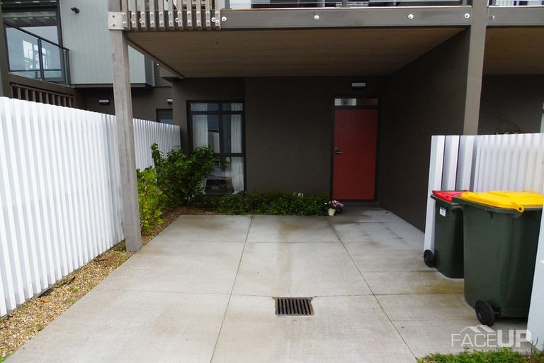 Photo of property in 28 Mollusc Road, Hobsonville, Auckland, 0616
