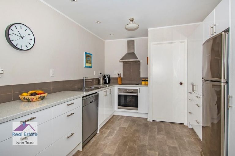 Photo of property in 16 Cypress Gardens Place, Onerahi, Whangarei, 0110