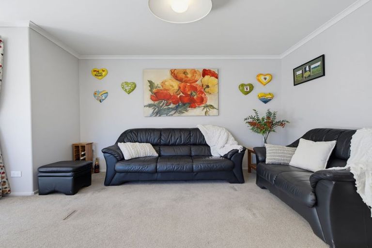 Photo of property in 15 Hamon Place, Pukehangi, Rotorua, 3015