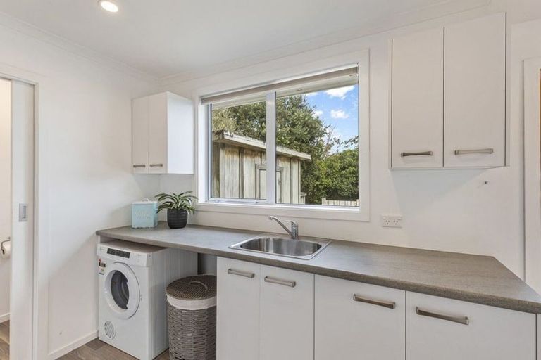 Photo of property in 106b Seaview Road, Westown, New Plymouth, 4310