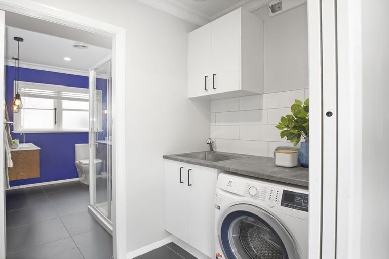 Photo of property in 73 Kohekohe Road, Waikanae, 5036