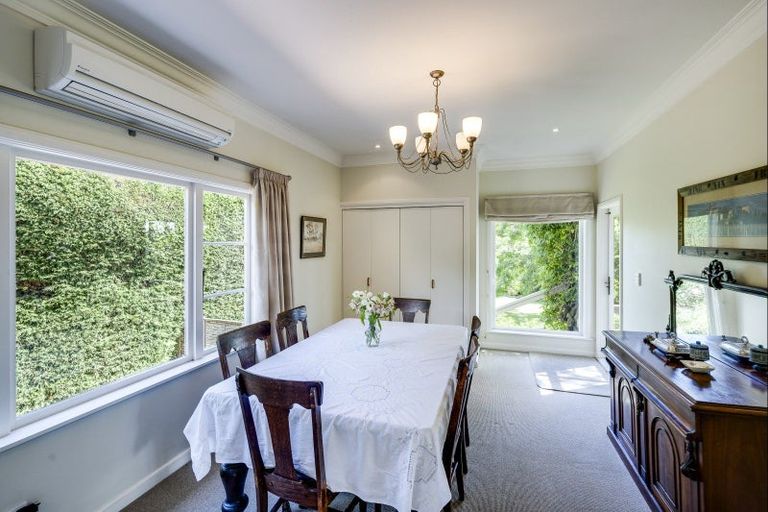 Photo of property in 11 Tauroa Road, Havelock North, 4130