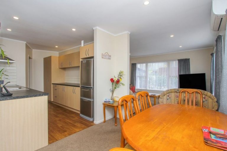 Photo of property in 58 Bay Street, Red Beach, 0932