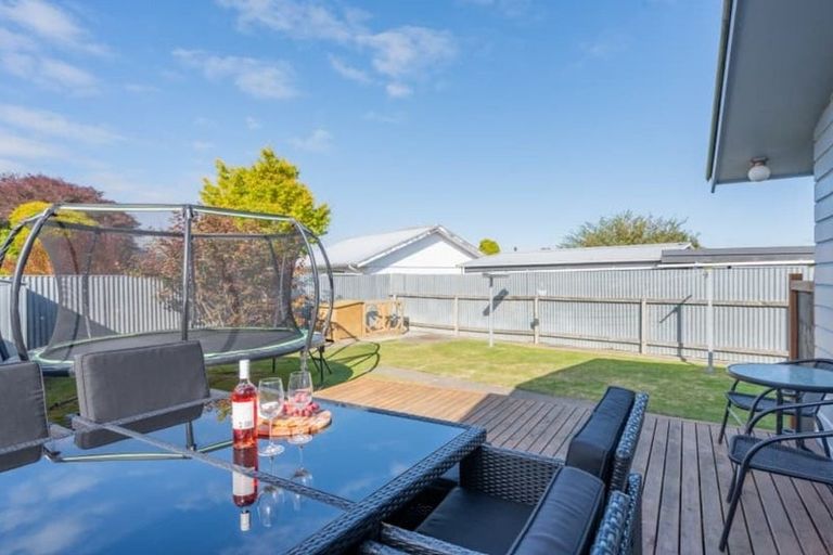 Photo of property in 10 Woodhouse Place, Pirimai, Napier, 4112